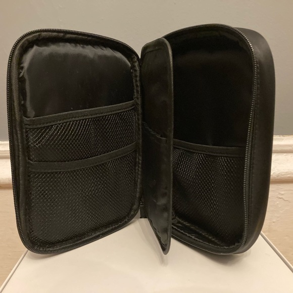 ANNE STOKES COLLECTION Lenticular 3D Gothic Fantasy Pencil/Makeup Case - Picture 5 of 6